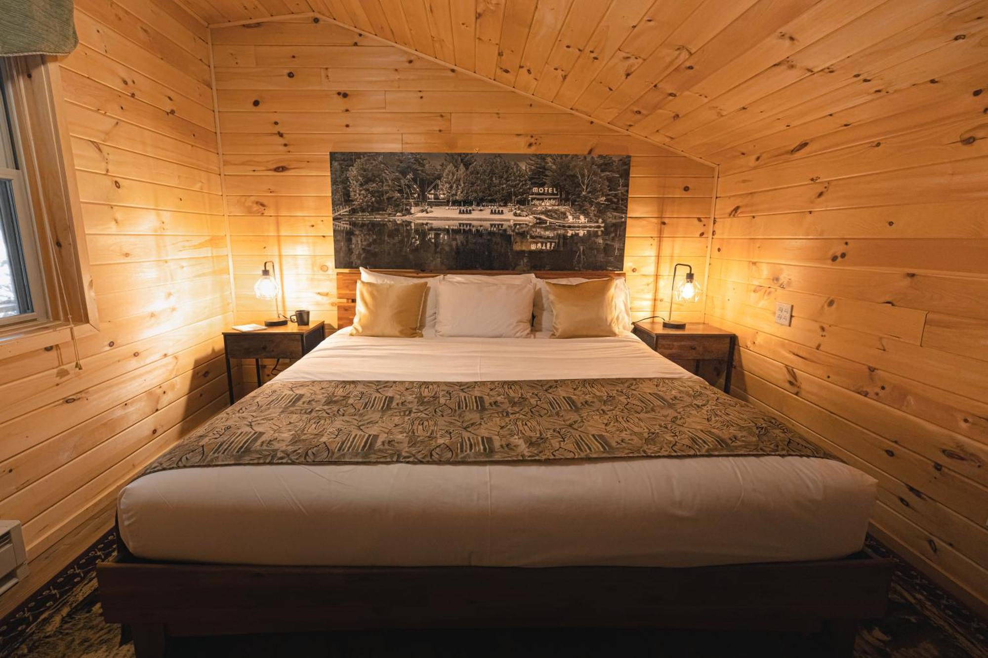 Motel Long Lake And Cottages المظهر الخارجي الصورة