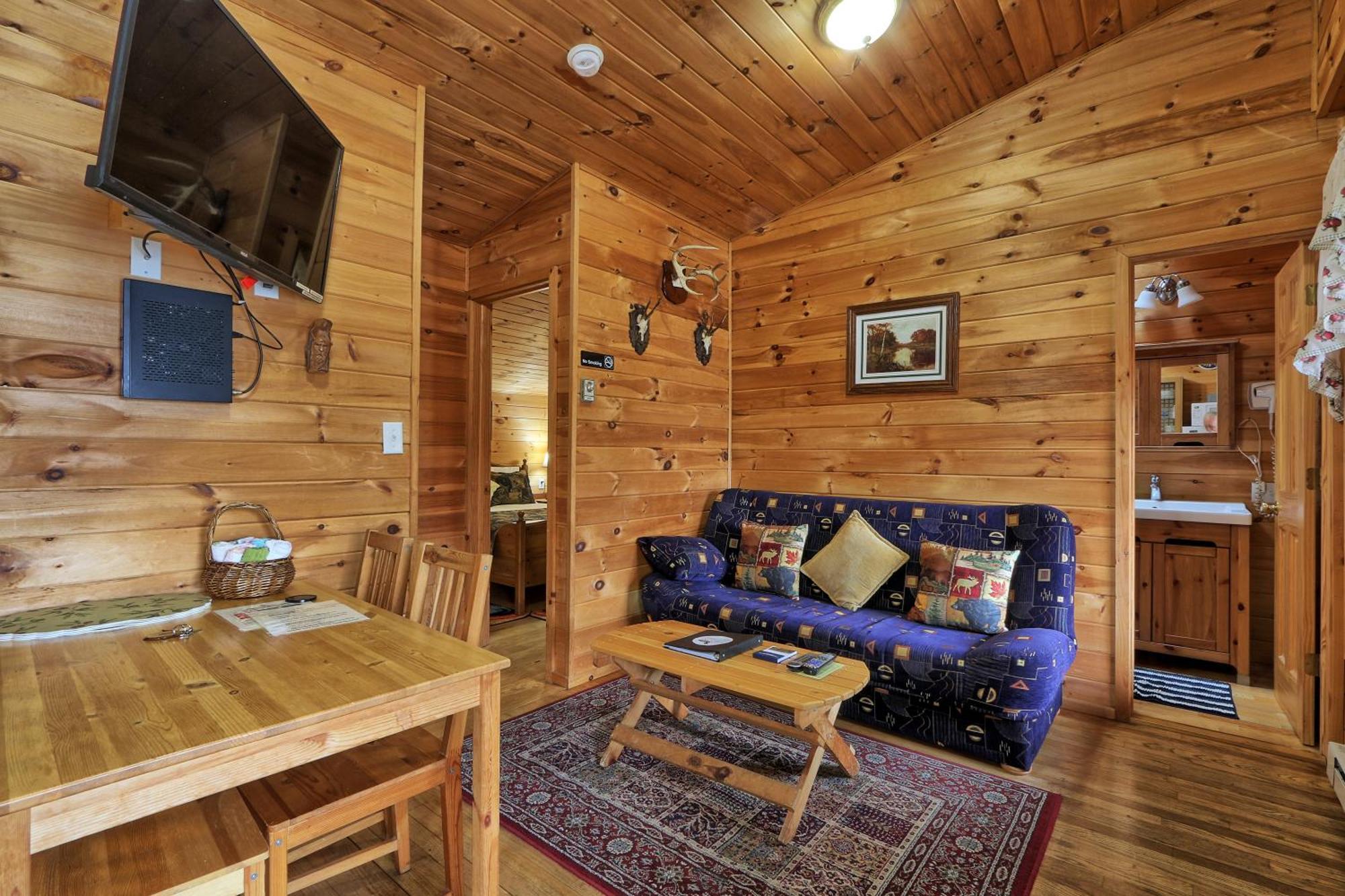 Motel Long Lake And Cottages المظهر الخارجي الصورة