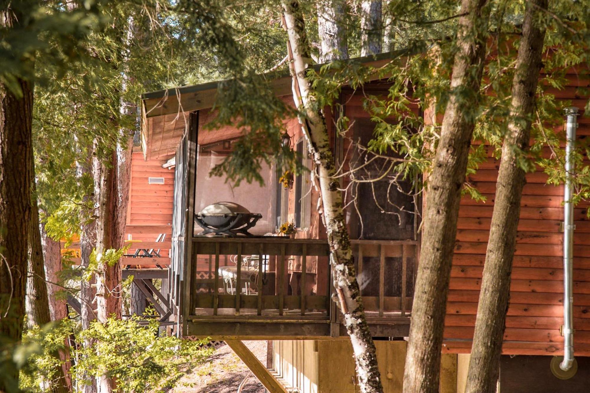 Motel Long Lake And Cottages المظهر الخارجي الصورة