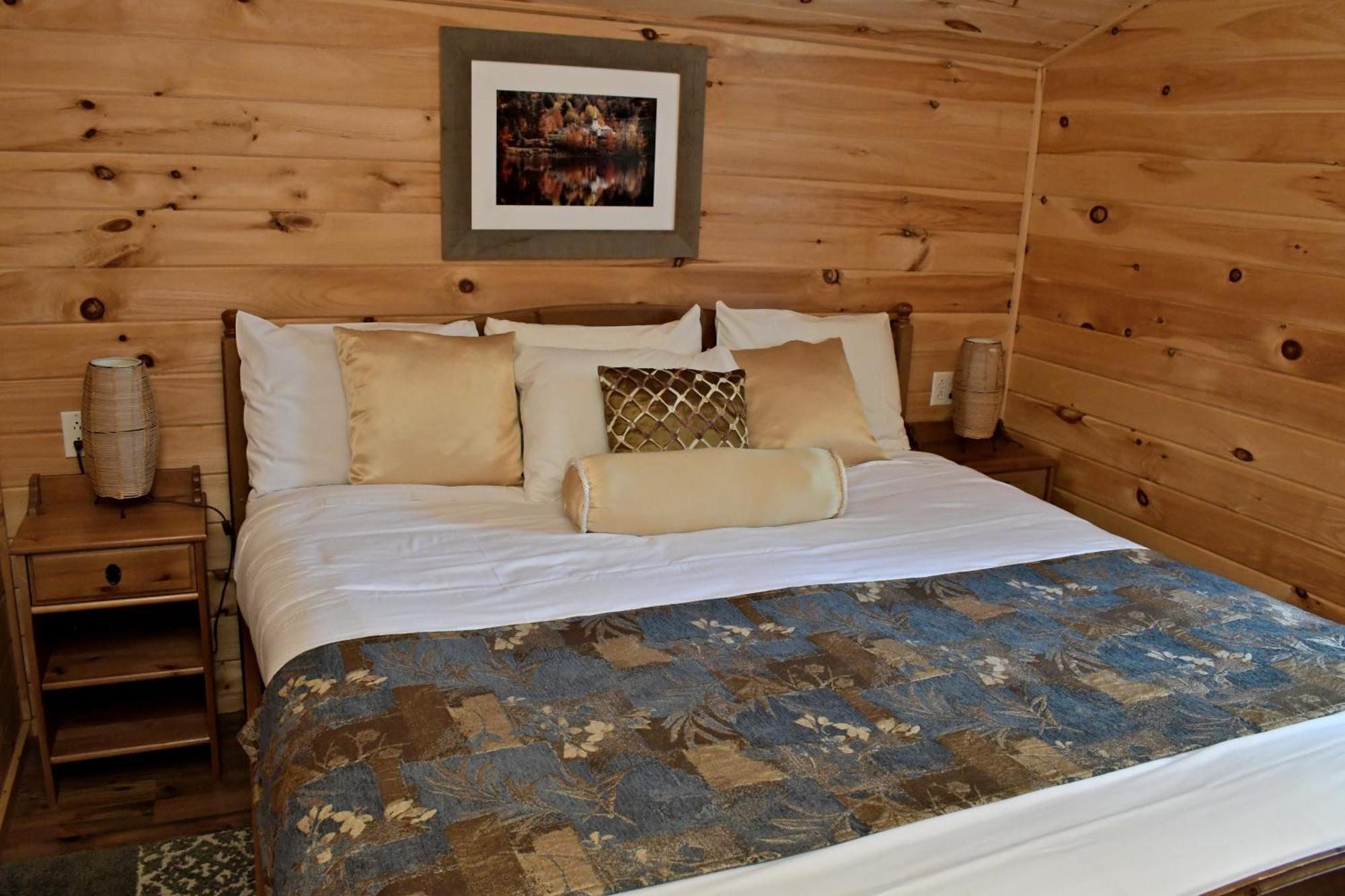 Motel Long Lake And Cottages المظهر الخارجي الصورة