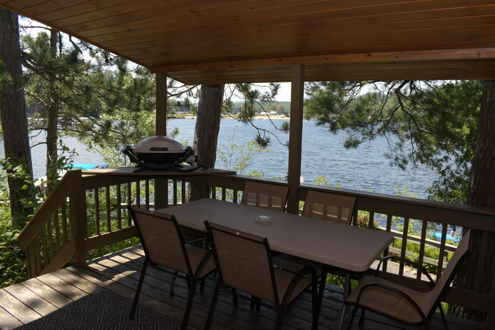 Motel Long Lake And Cottages المظهر الخارجي الصورة